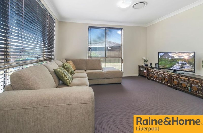 Photo - 8 Lucas Avenue, Moorebank NSW 2170 - Image 8