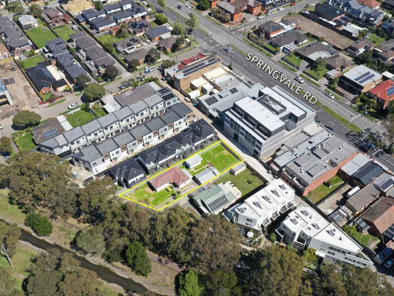 Photo - 8 Lucian Avenue, Springvale VIC 3171 - Image 5