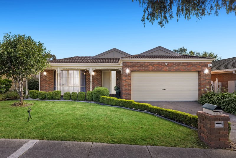 8 Lucy Hill Rise, Rowville VIC 3178