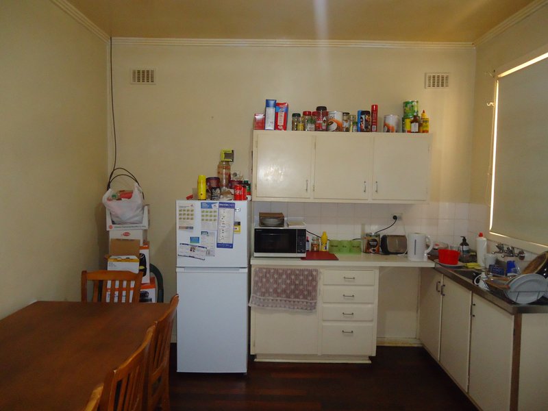 Photo - 8 Lydeamore Street, Port Pirie SA 5540 - Image 2