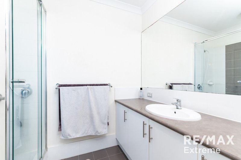 Photo - 8 Lyndley Road, Banksia Grove WA 6031 - Image 12