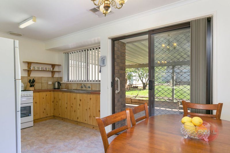 Photo - 8 Lynly Court, Morphett Vale SA 5162 - Image 4