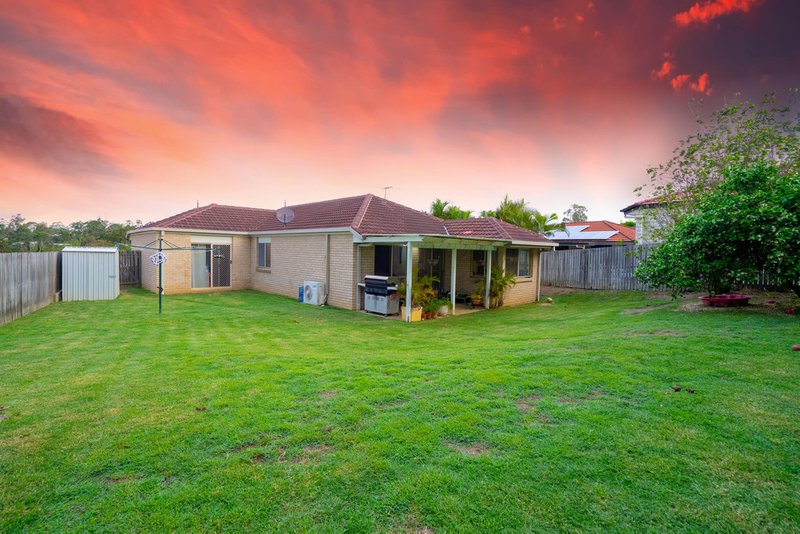 Photo - 8 Lyrebird Close, Doolandella QLD 4077 - Image 2