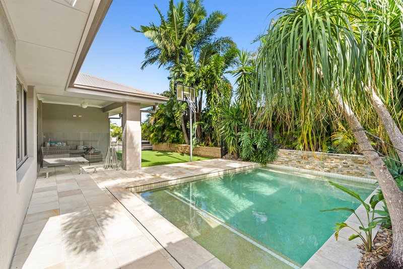 8 Lysterfield Rise, Upper Coomera QLD 4209