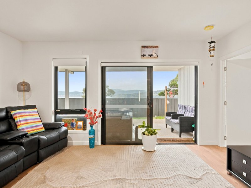 Photo - 8 Lytham Crescent, Midway Point TAS 7171 - Image 10