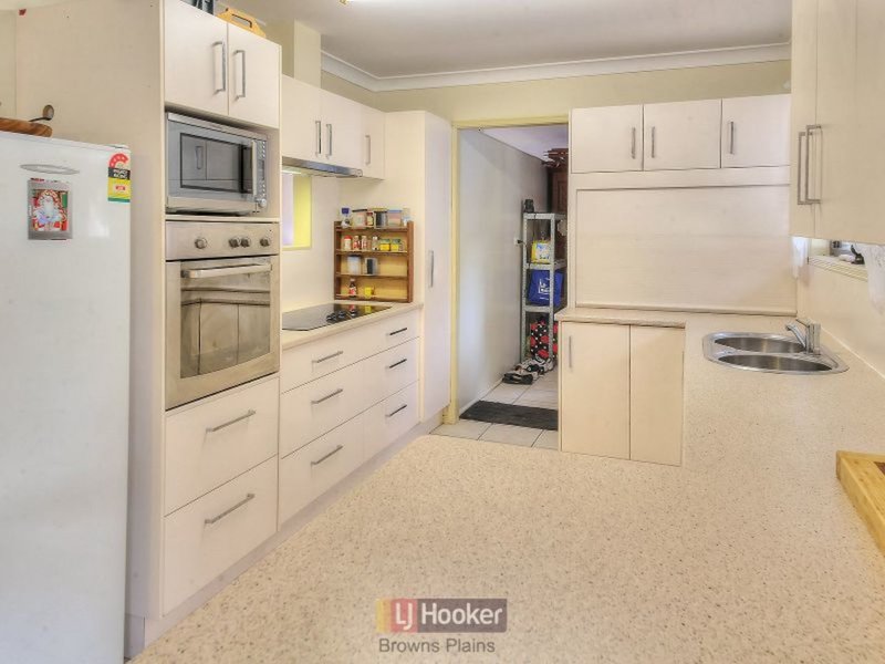 Photo - 8 Macauley Drive, Boronia Heights QLD 4124 - Image 1