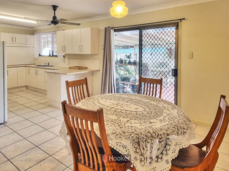 Photo - 8 Macauley Drive, Boronia Heights QLD 4124 - Image 5