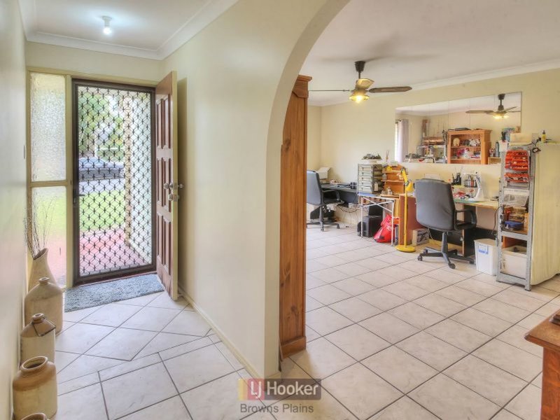 Photo - 8 Macauley Drive, Boronia Heights QLD 4124 - Image 6