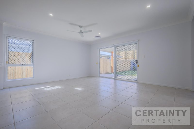 Photo - 8 Macrae Street, Morayfield QLD 4506 - Image 3
