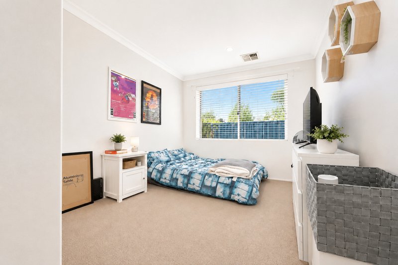 Photo - 8 Magenta Crescent, Baldivis WA 6171 - Image 17