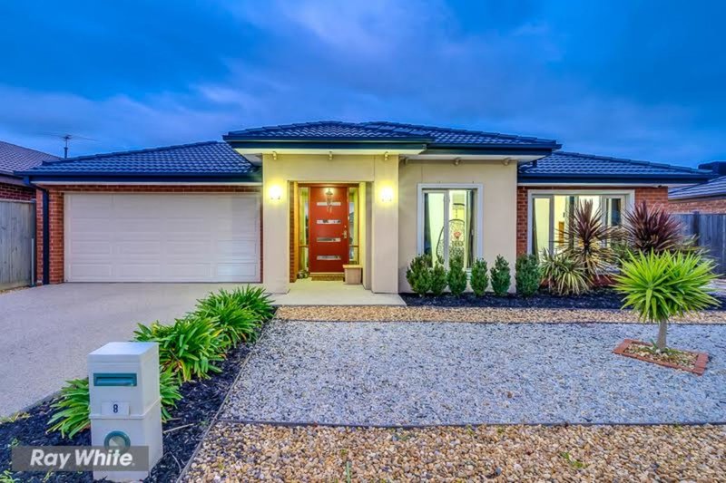 8 Magnetic Avenue, Point Cook VIC 3030