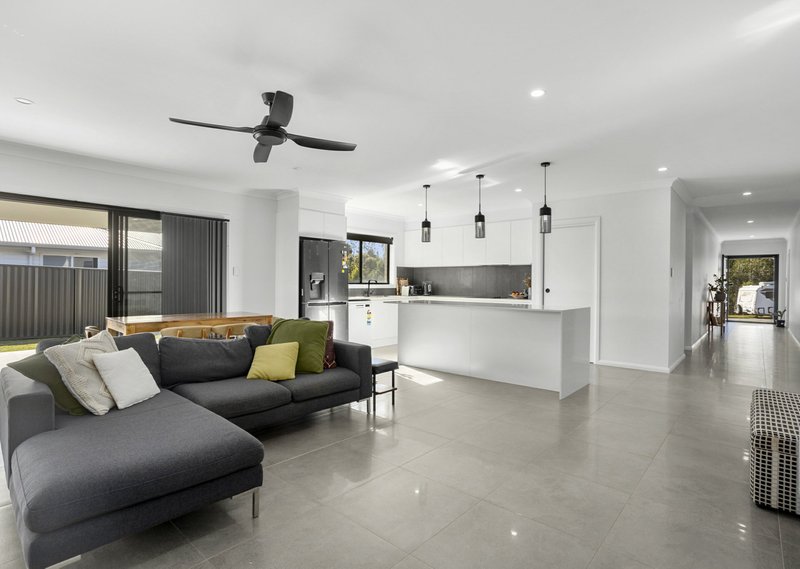Photo - 8 Maita Way, Old Bar NSW 2430 - Image 3