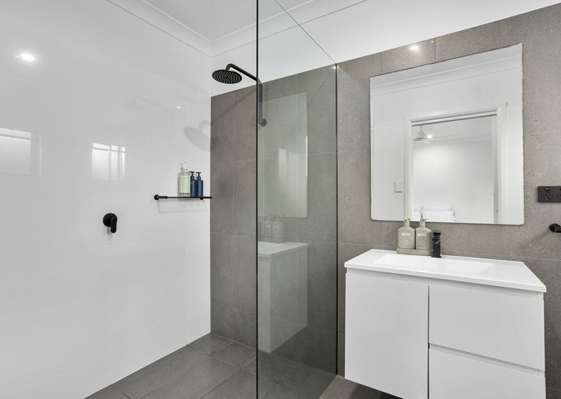 Photo - 8 Maita Way, Old Bar NSW 2430 - Image 15