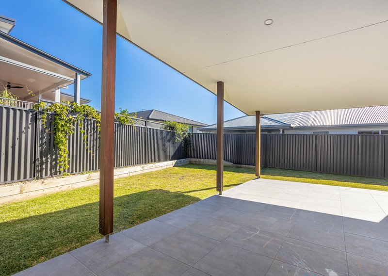 Photo - 8 Maita Way, Old Bar NSW 2430 - Image 17