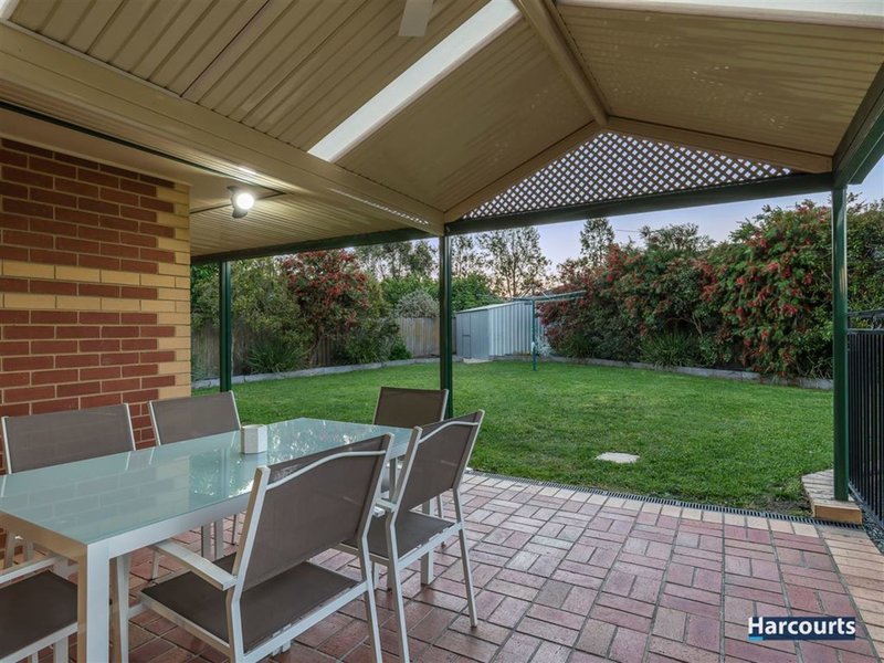 Photo - 8 Maitland Close, Rowville VIC 3178 - Image 8