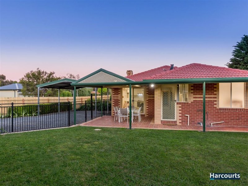 Photo - 8 Maitland Close, Rowville VIC 3178 - Image 9