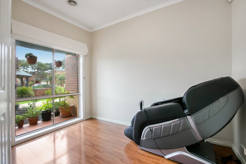 Photo - 8 Malabar Walk, Bundoora VIC 3083 - Image 6