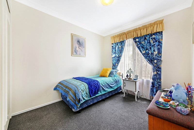 Photo - 8 Maldives Way, Burleigh Waters QLD 4220 - Image 12