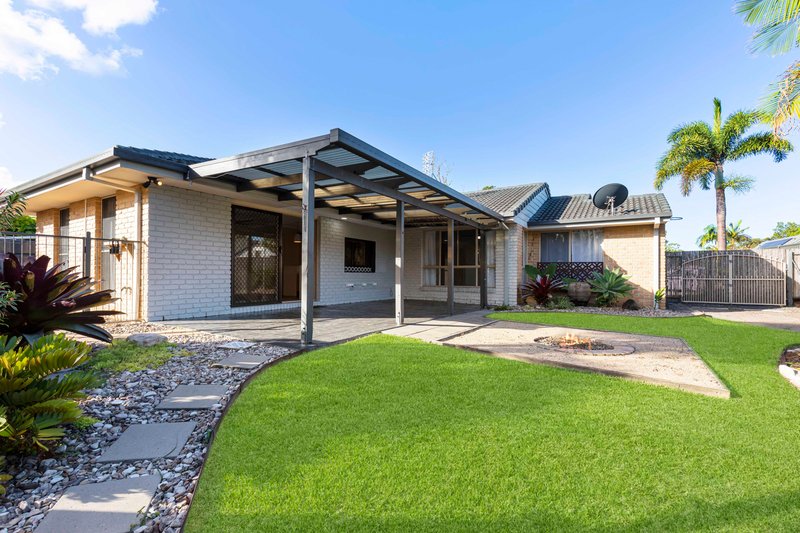 Photo - 8 Malibu Court, Mountain Creek QLD 4557 - Image 11