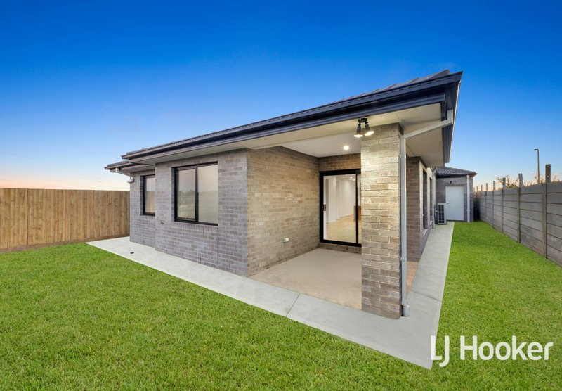 Photo - 8 Mallow Street, Wallan VIC 3756 - Image 14