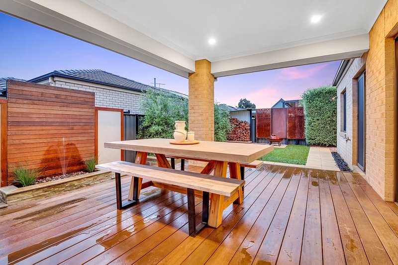 Photo - 8 Maloney Avenue, Craigieburn VIC 3064 - Image 24