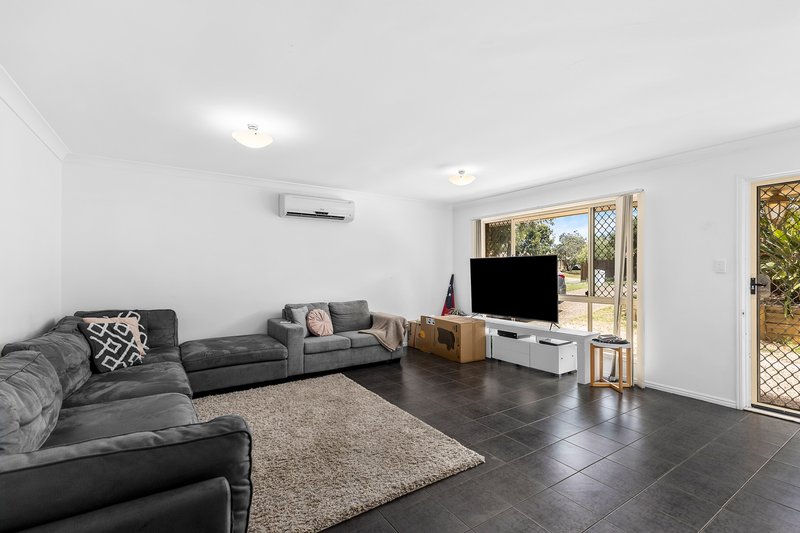 Photo - 8 Maltry Street, Camira QLD 4300 - Image 2