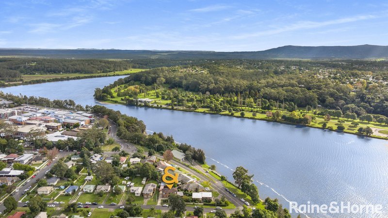 8 Mandalay Avenue, Nowra NSW 2541