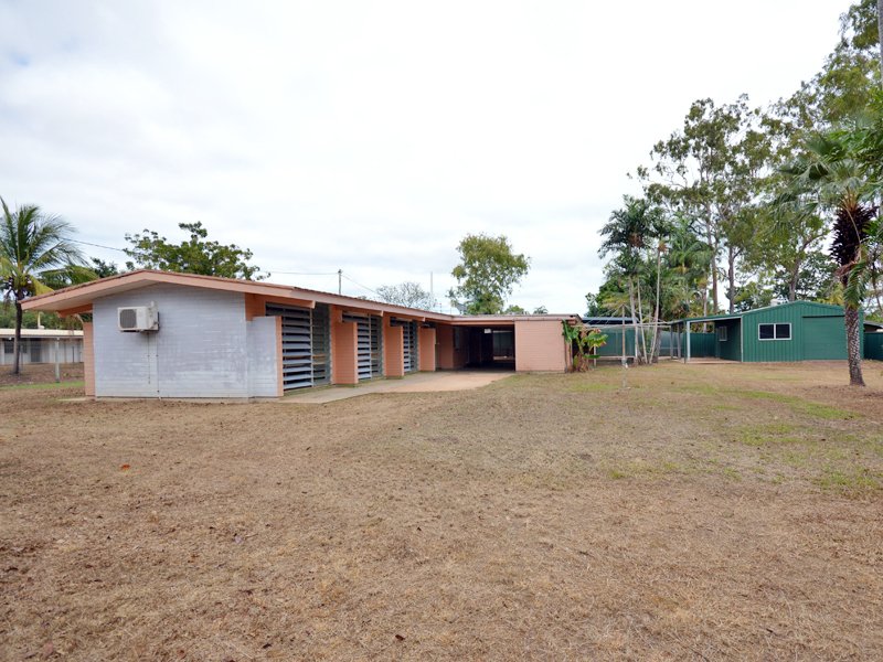 Photo - 8 Mankina Ct , Weipa QLD 4874 - Image 4