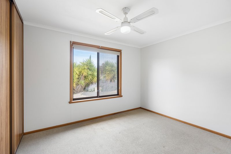 Photo - 8 Manly Grove, Hayborough SA 5211 - Image 13