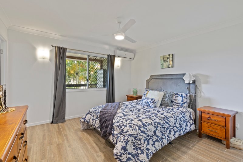 Photo - 8 Manooka Drive, Cannonvale QLD 4802 - Image 6