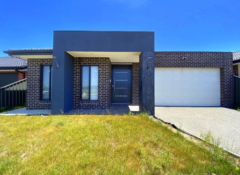 8 Manorwood Crescent, Wollert VIC 3750