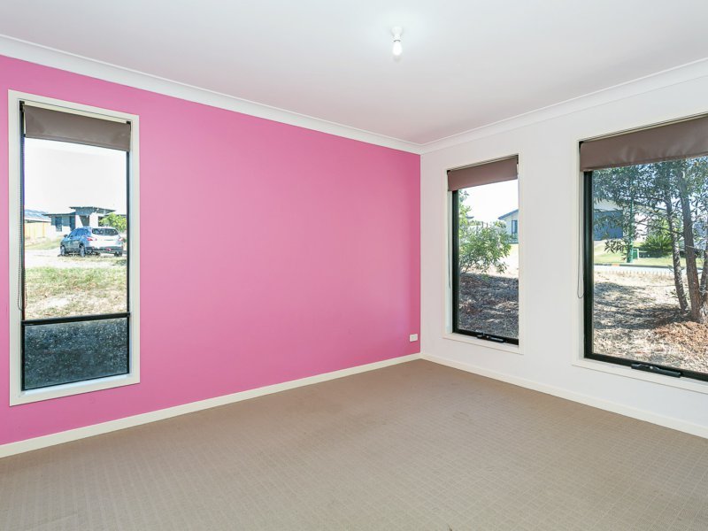 Photo - 8 Manton Street, Ormeau QLD 4208 - Image 7