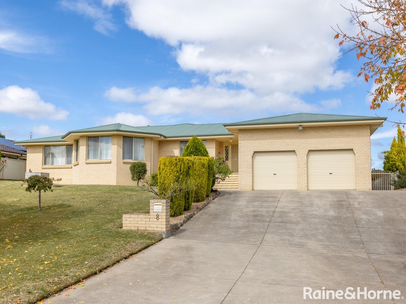 8 Maple Close, Kelso NSW 2795