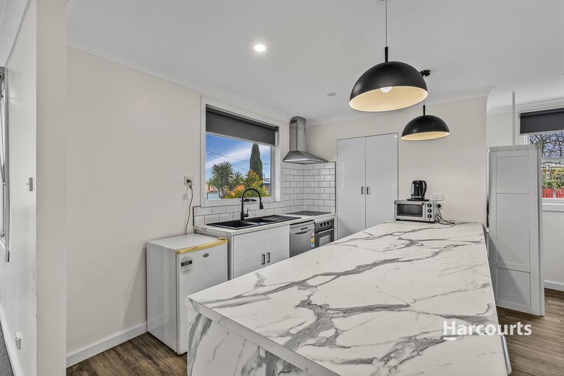 Photo - 8 Maple Crescent, Wynyard TAS 7325 - Image 6