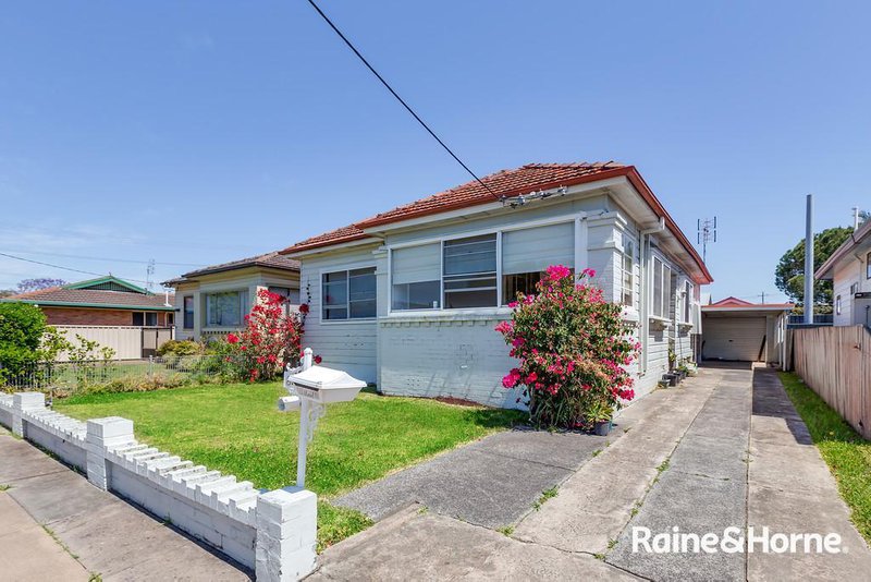 Photo - 8 Marina Avenue, New Lambton NSW 2305 - Image 2