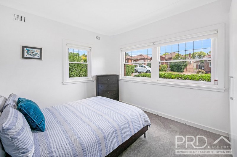 Photo - 8 Marina Street, Kingsgrove NSW 2208 - Image 5