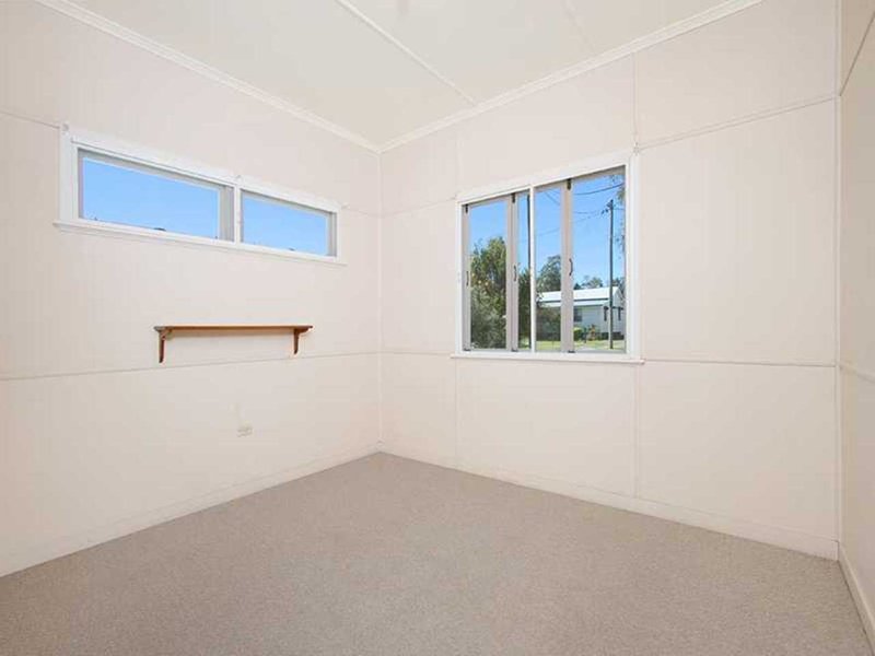 Photo - 8 Markwell Street, Beaudesert QLD 4285 - Image 6