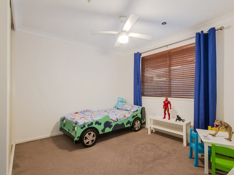 Photo - 8 Marlow Street, Oxenford QLD 4210 - Image 13