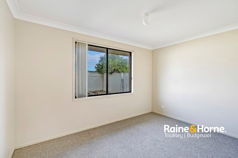 Photo - 8 Marri Close, Blue Haven NSW 2262 - Image 10