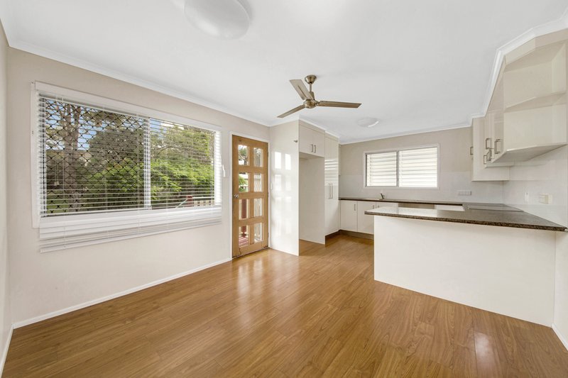 Photo - 8 Mars Crescent, Telina QLD 4680 - Image 6