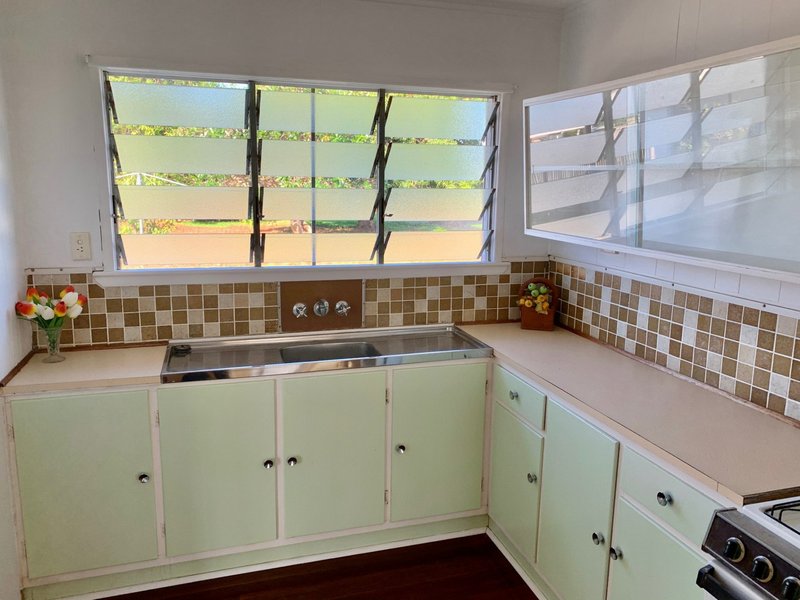 Photo - 8 Marshall St , Bowen QLD 4805 - Image 2