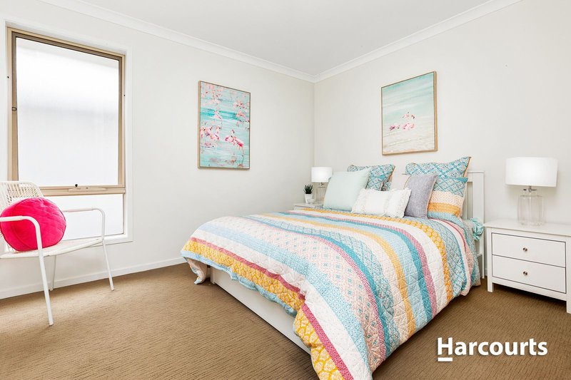 Photo - 8 Marshflower Crescent, Clyde North VIC 3978 - Image 11