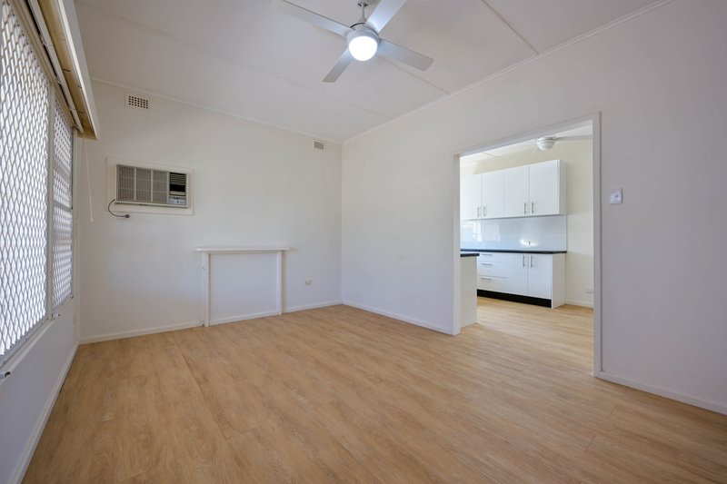 Photo - 8 Martlew Street, Port Augusta SA 5700 - Image 3