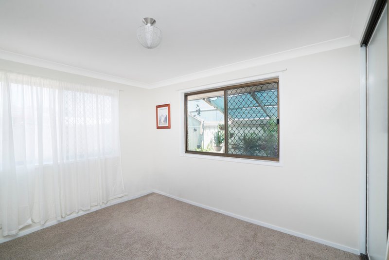 Photo - 8 Marton Place, Banksia Beach QLD 4507 - Image 10