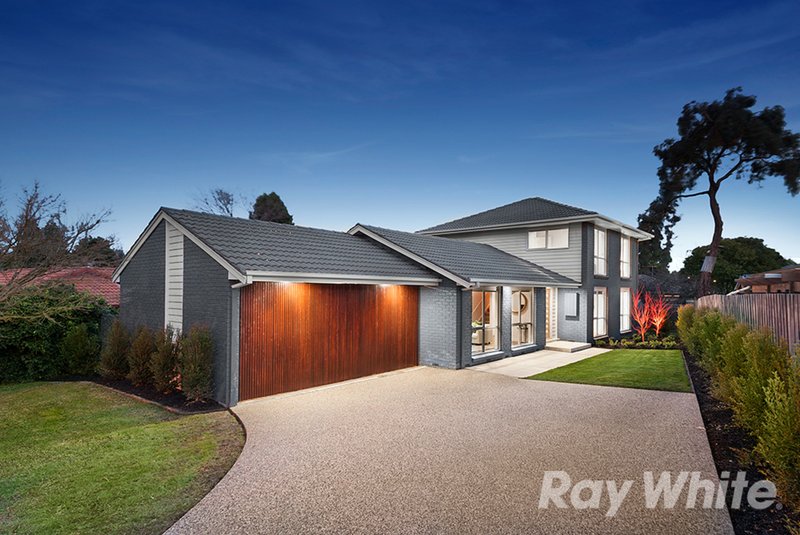 8 Marykirk Drive, Wheelers Hill VIC 3150