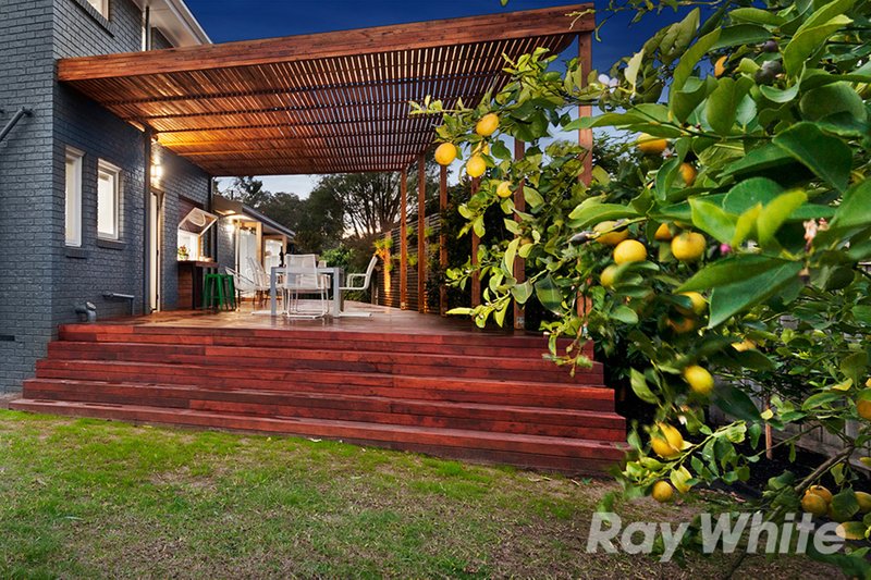 Photo - 8 Marykirk Drive, Wheelers Hill VIC 3150 - Image 10