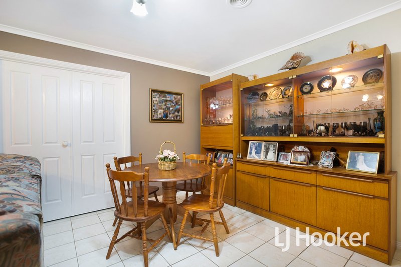 Photo - 8 Mason Mews, Pakenham VIC 3810 - Image 8