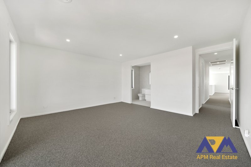 Photo - 8 Masters Crescent, Mambourin VIC 3024 - Image 30