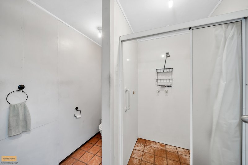 Photo - 8 Maud Street, Flying Fish Point QLD 4860 - Image 12