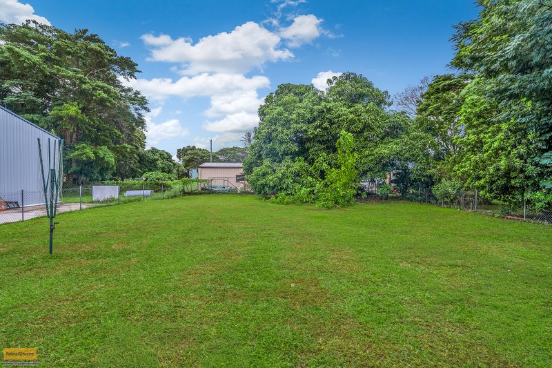 Photo - 8 Maud Street, Flying Fish Point QLD 4860 - Image 14